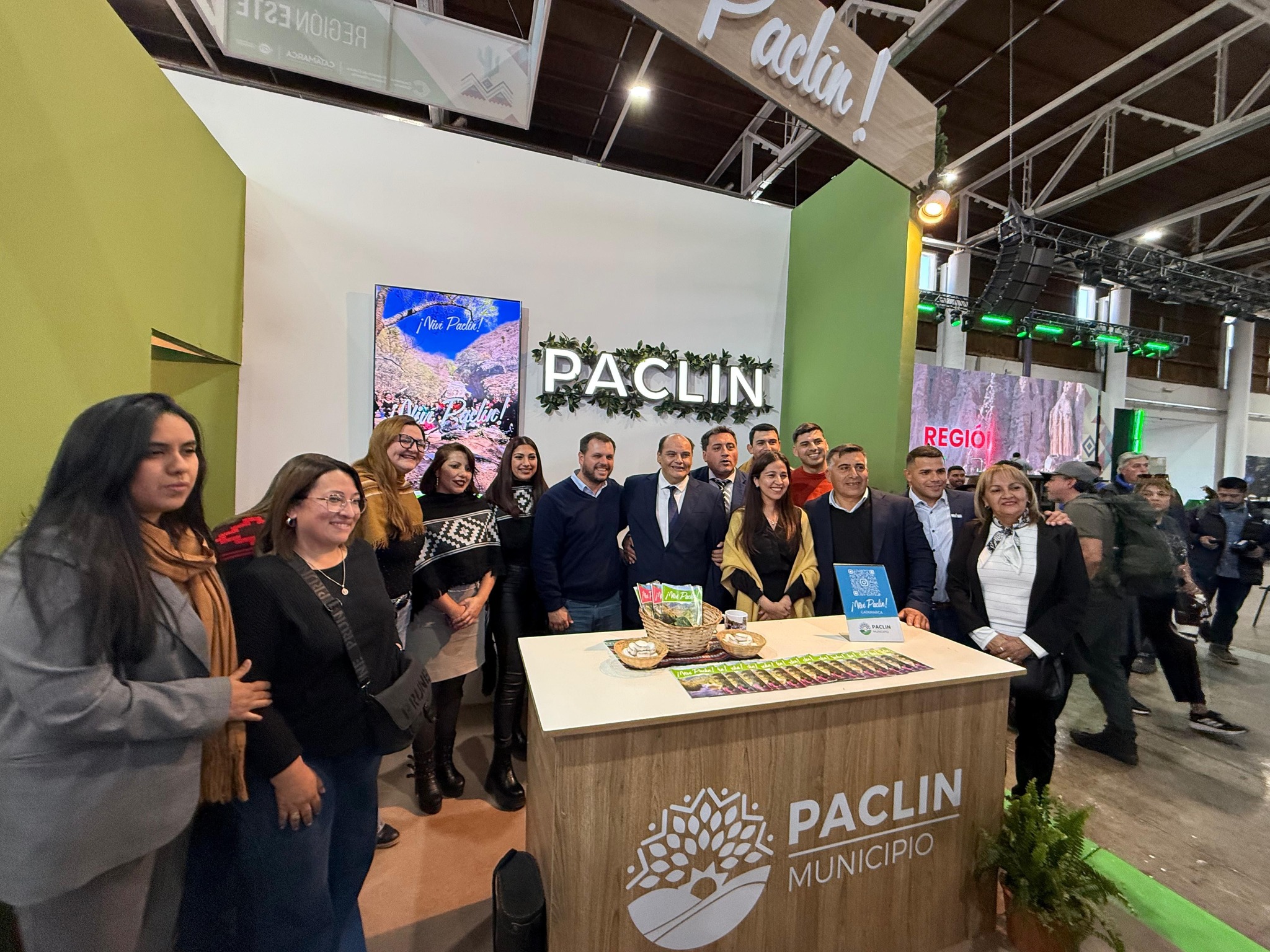 Eduardo Menecier en acto institucional y discurso